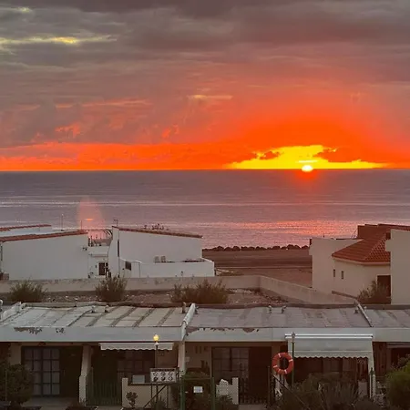 El Amanecer Apartament *